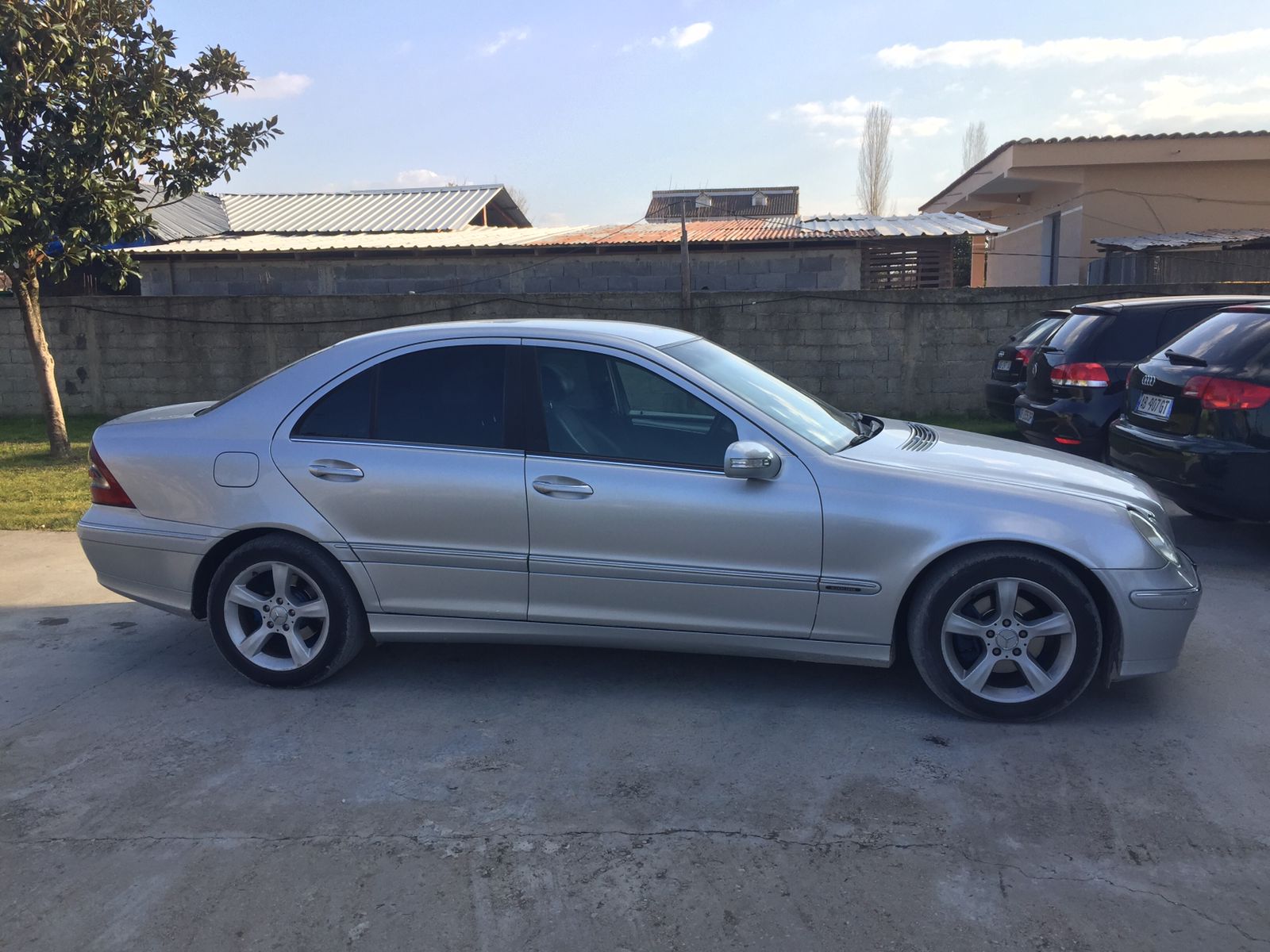 Mercedes benz c-class 203